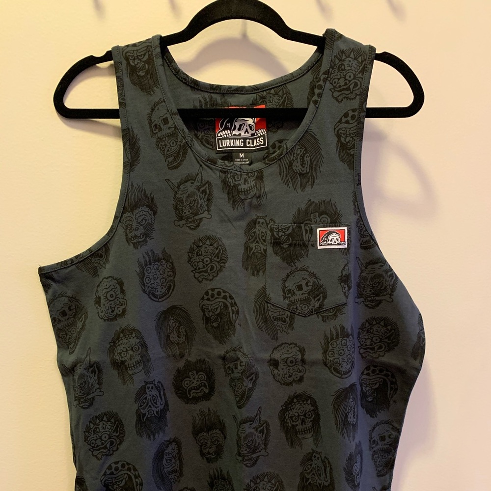 Lurking class NEVER WORN TANK 💀☠️